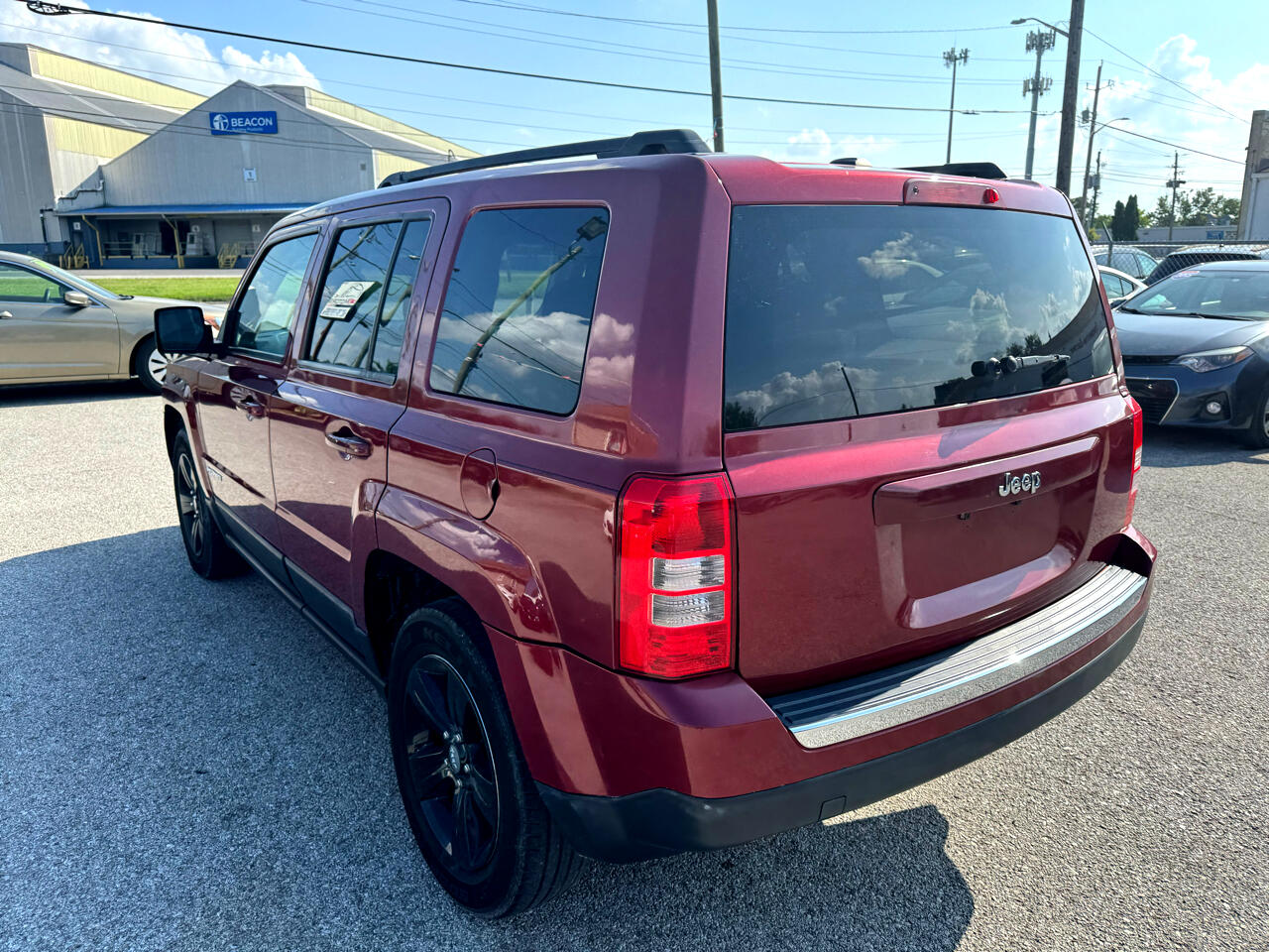 Jeep Patriot Latitude 2WD 2016 Jeep Patriot Latitude 2WD 2016