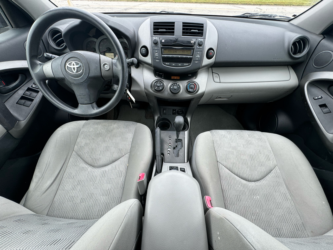 Toyota RAV4 Base I4 4WD 2009 Toyota RAV4 Base I4 4WD 2009