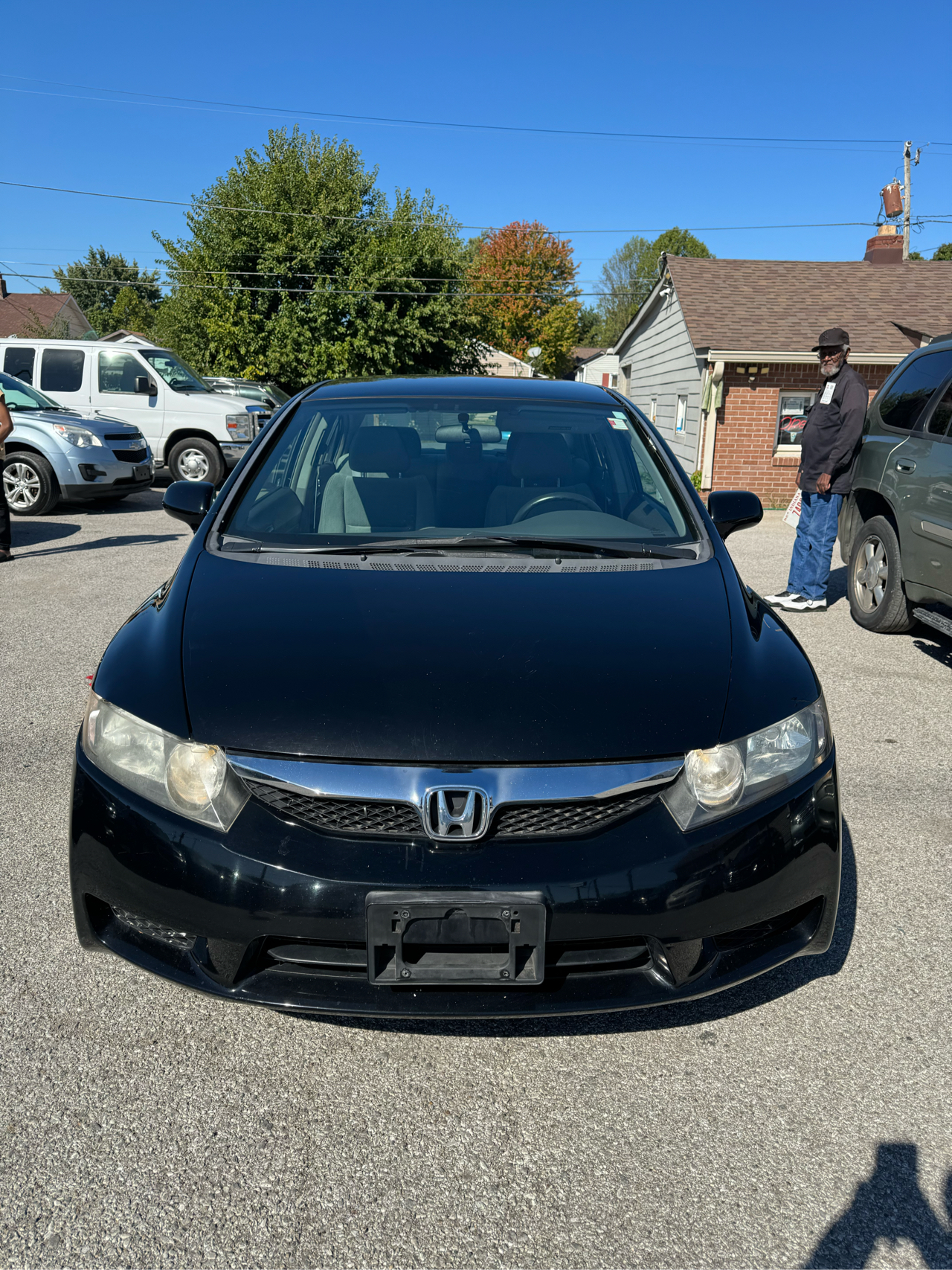 Honda Civic LX Sedan 5-Speed AT 2011 Honda Civic LX Sedan 5-Speed AT 2011