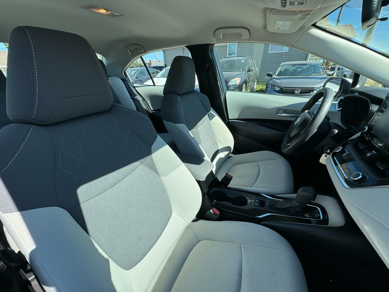 Toyota Corolla LE 2022