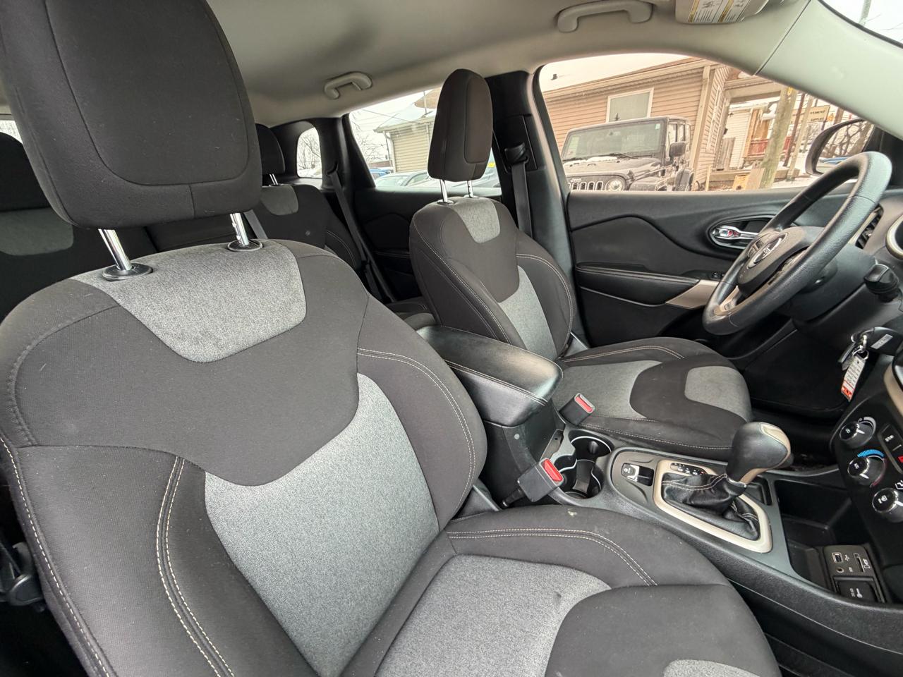 Jeep Cherokee Latitude FWD 2018