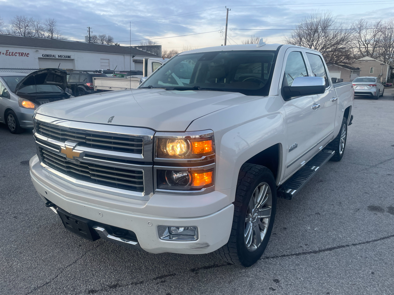 2015 Chevrolet Silverado 1500 High Country Crew Cab 4WD