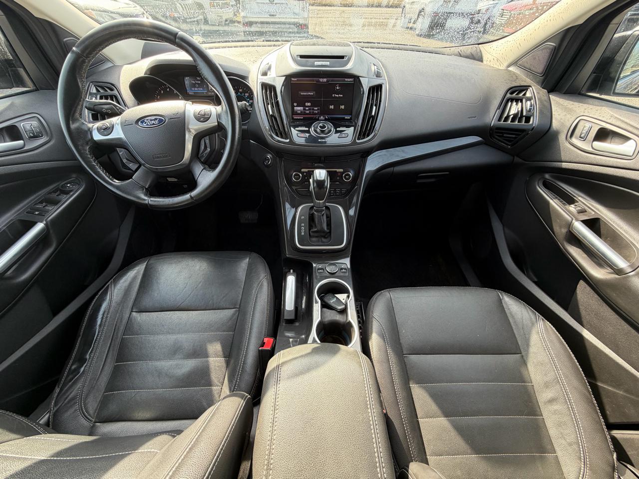 Ford Escape Titanium 4WD 2014