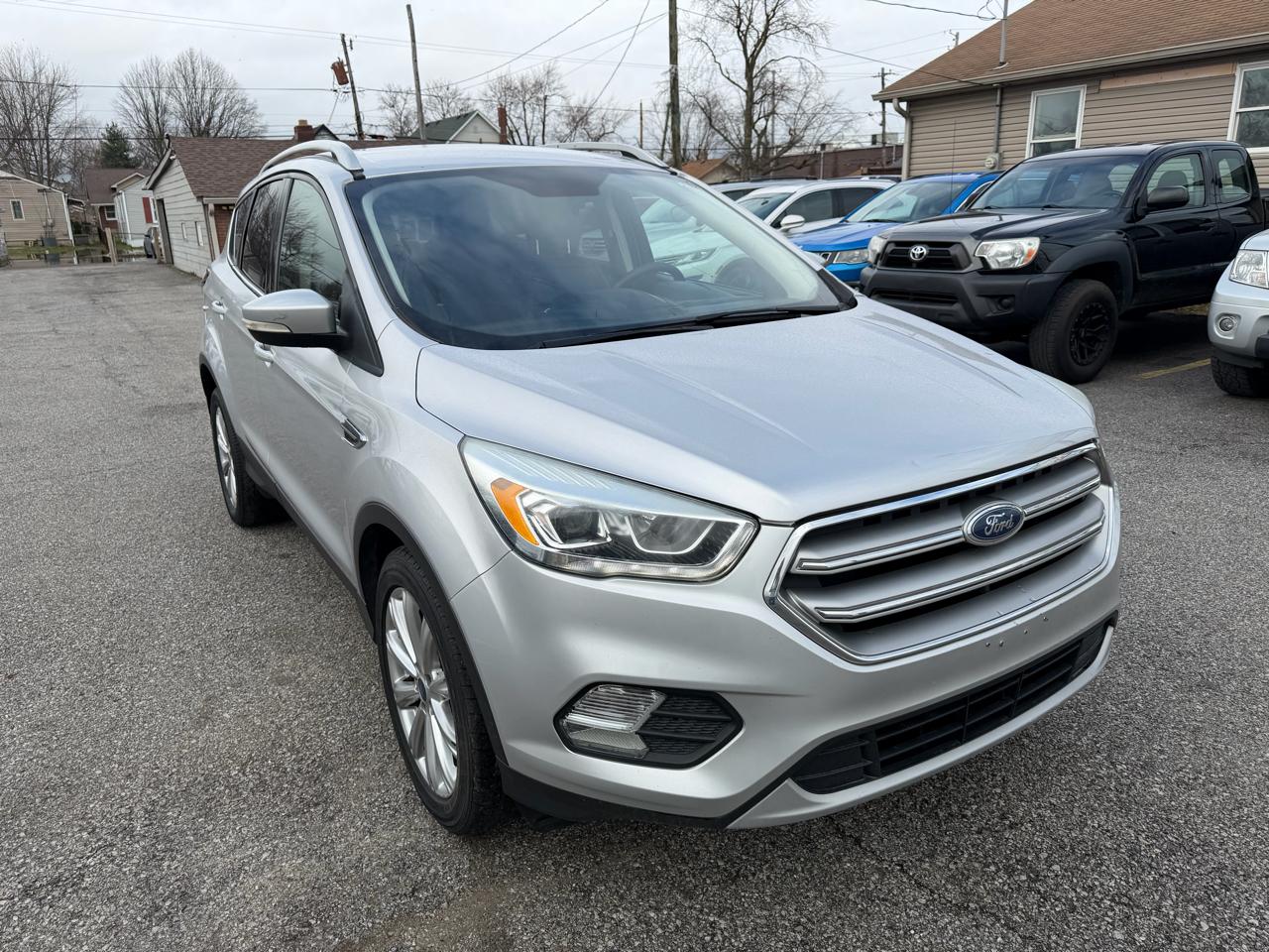 Ford Escape Titanium 4WD 2017