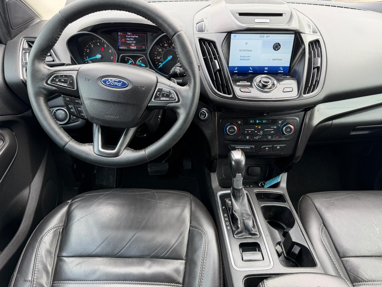 Ford Escape Titanium 4WD 2017