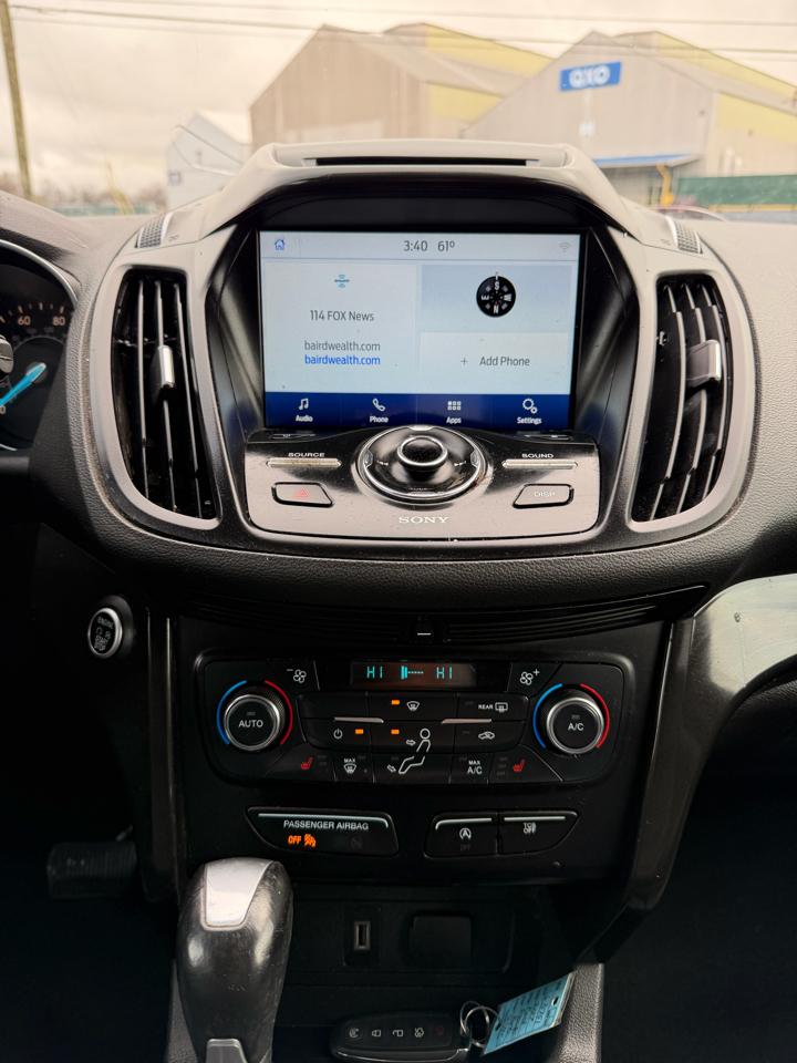 Ford Escape Titanium 4WD 2017