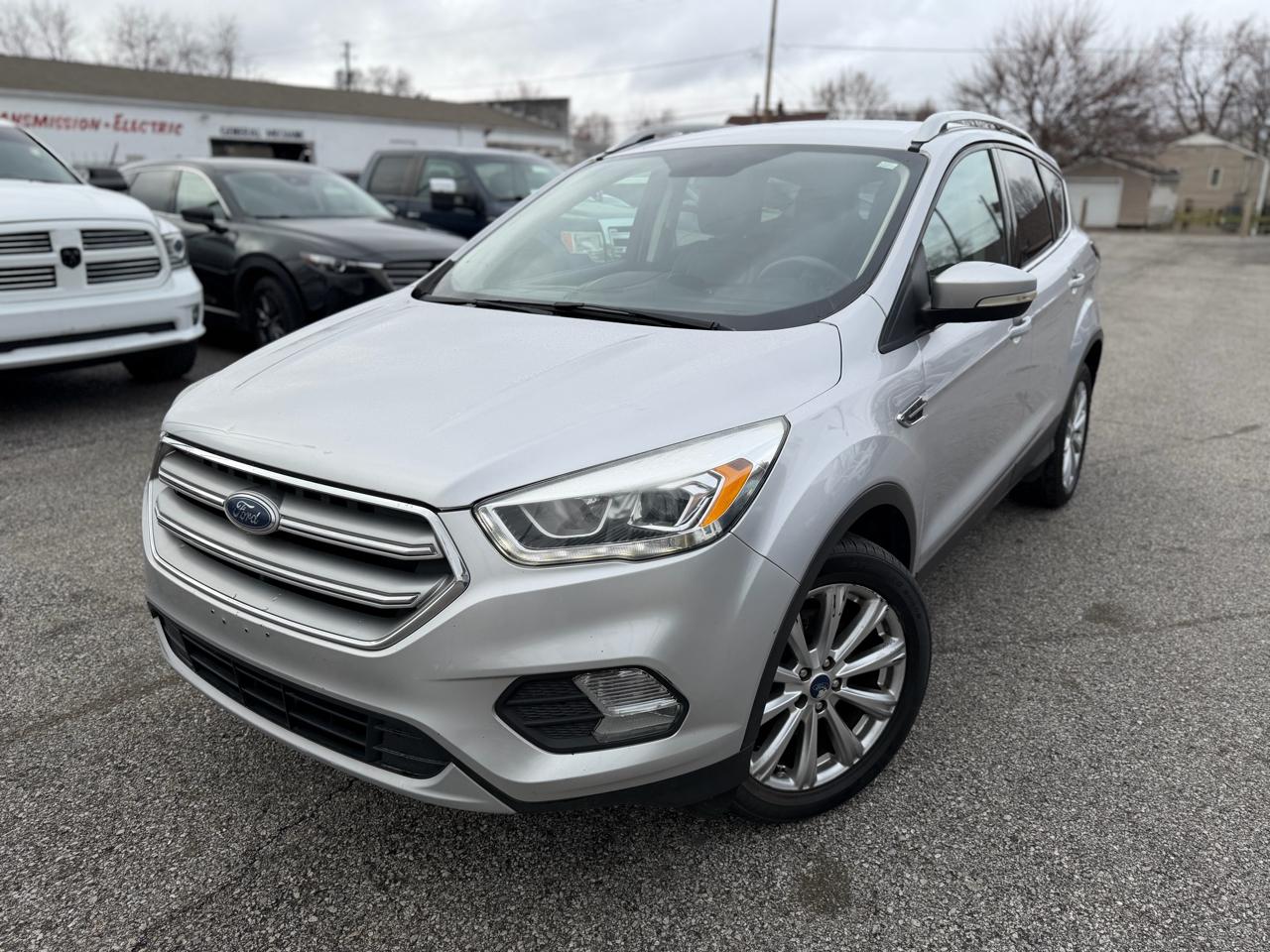 Ford Escape Titanium 4WD 2017