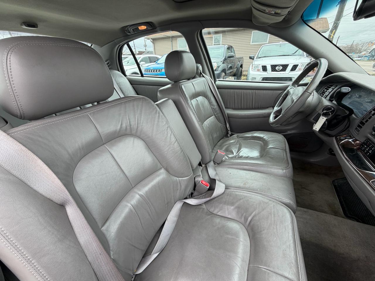 Buick Park Avenue Sedan 2004