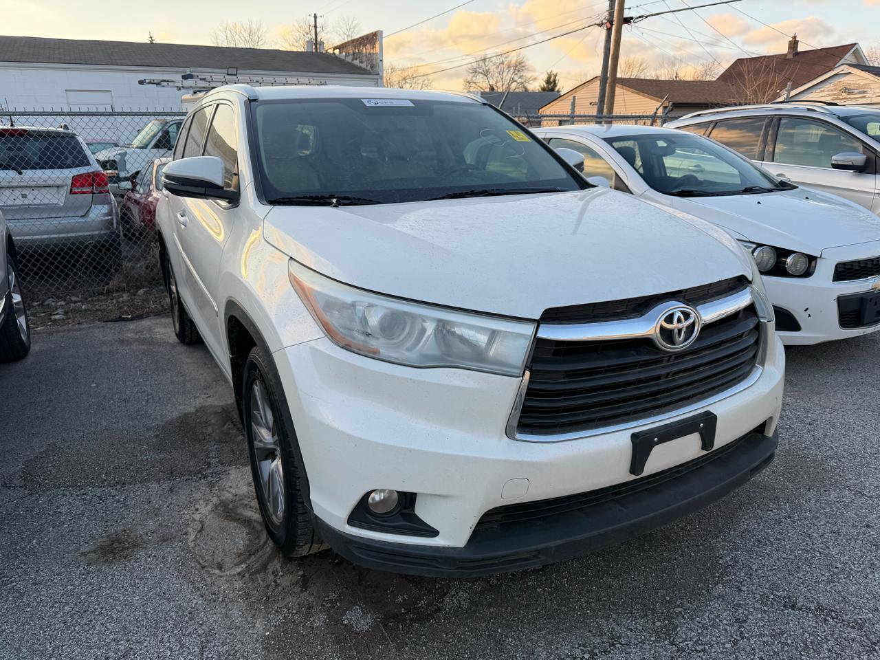 Toyota Highlander XLE AWD V6 2015