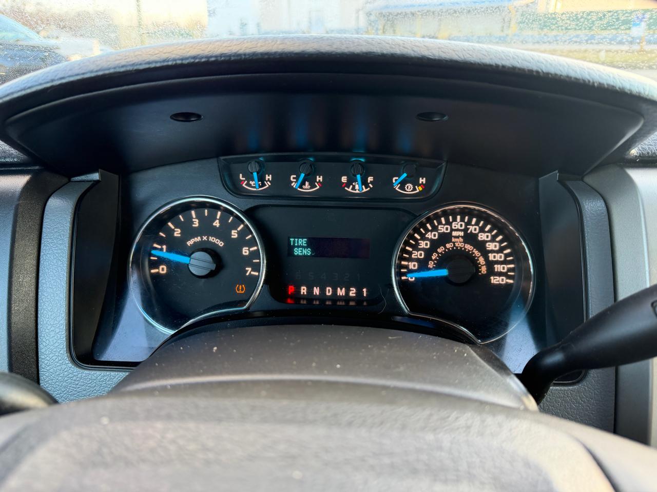 Ford F-150 XL SuperCrew 5.5-ft. Bed 4WD 2014