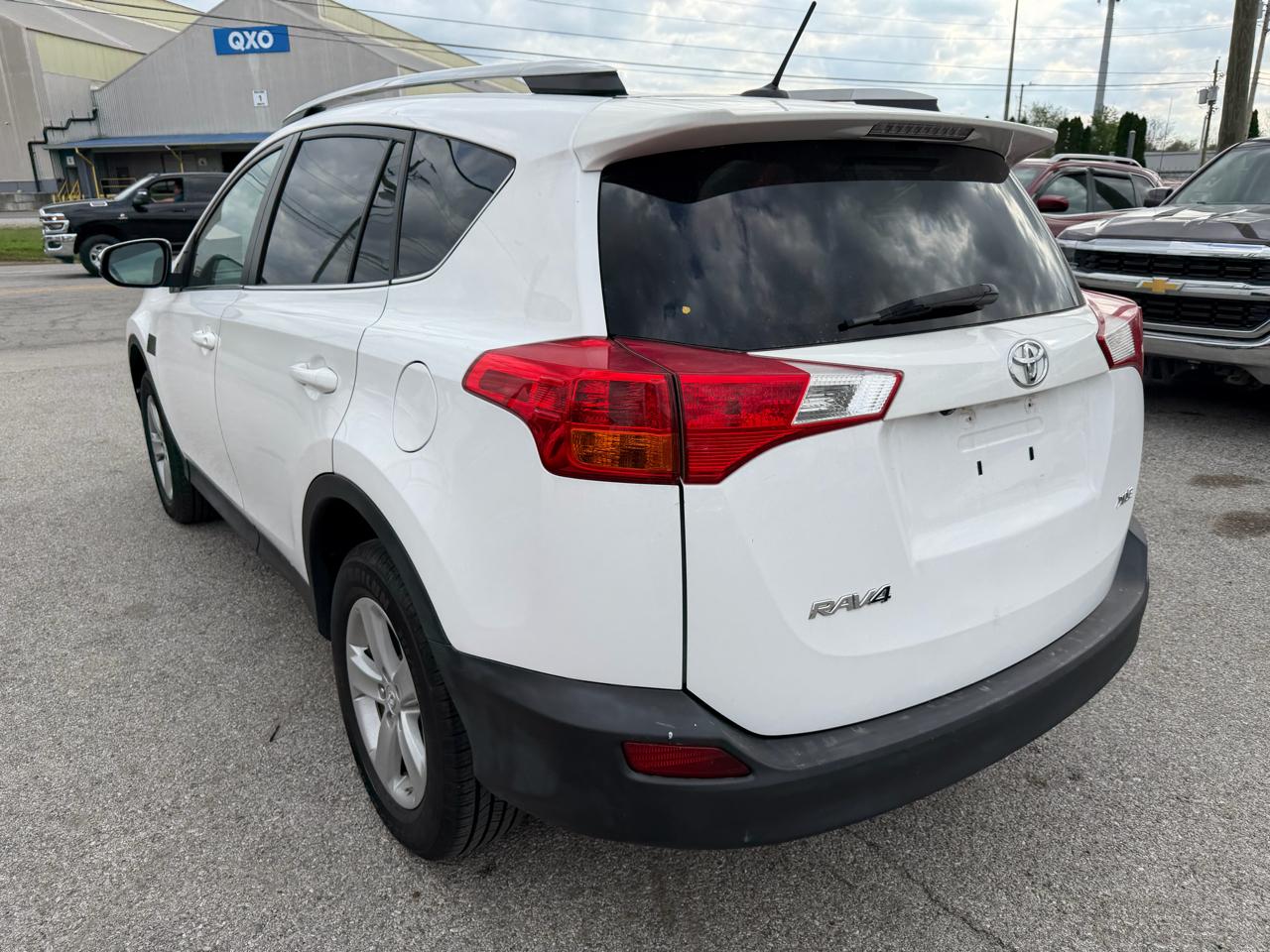 Toyota RAV4 XLE FWD 2013