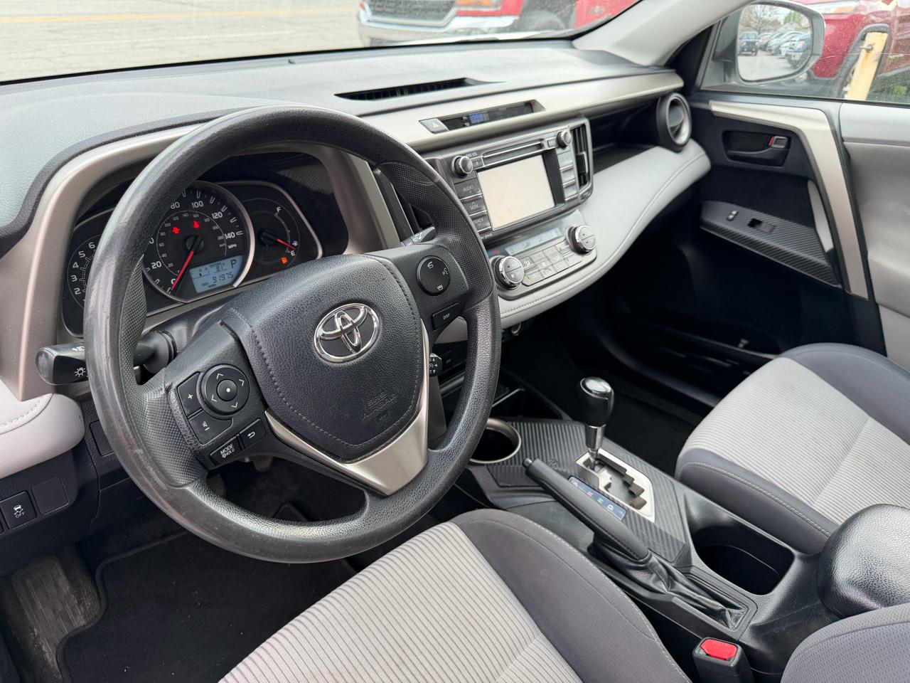 Toyota RAV4 XLE FWD 2013