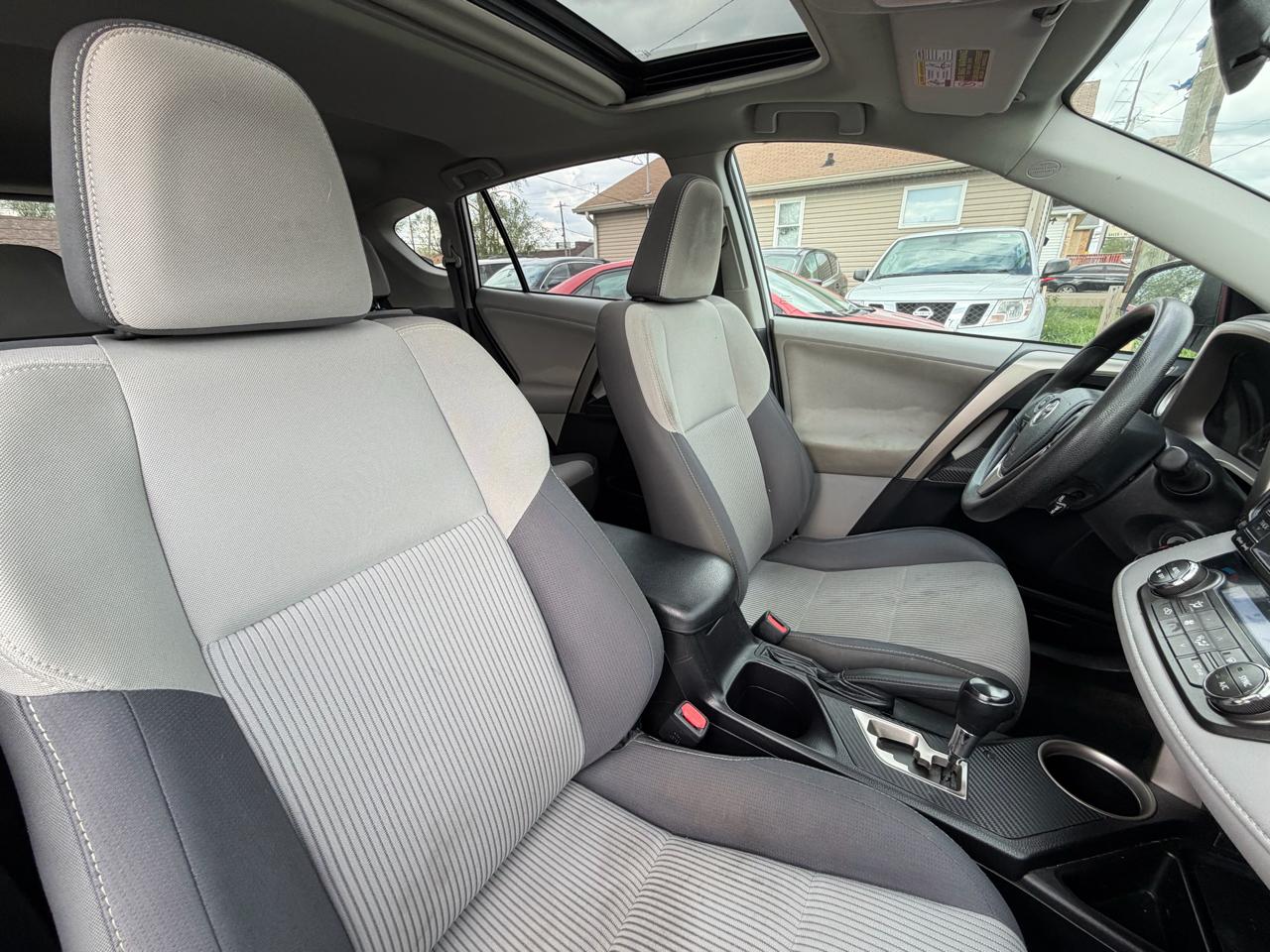 Toyota RAV4 XLE FWD 2013