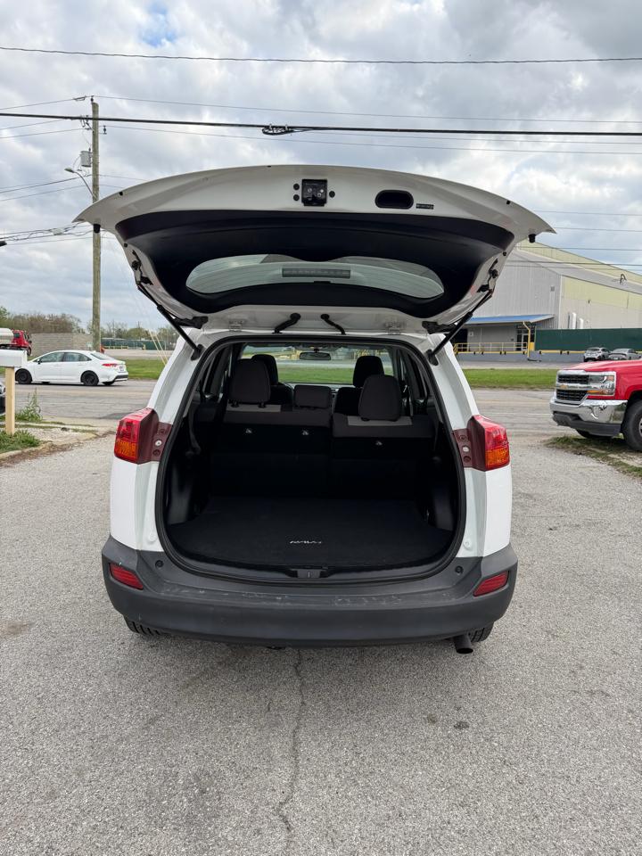 Toyota RAV4 XLE FWD 2013