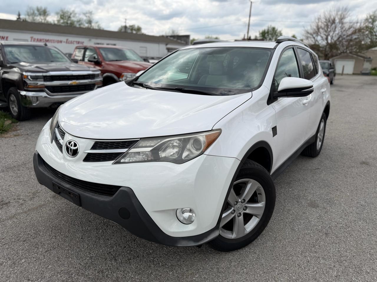 Toyota RAV4 XLE FWD 2013