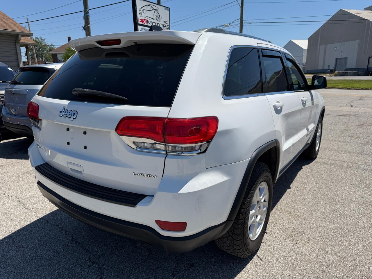 Jeep Grand Cherokee Laredo 4WD 2015