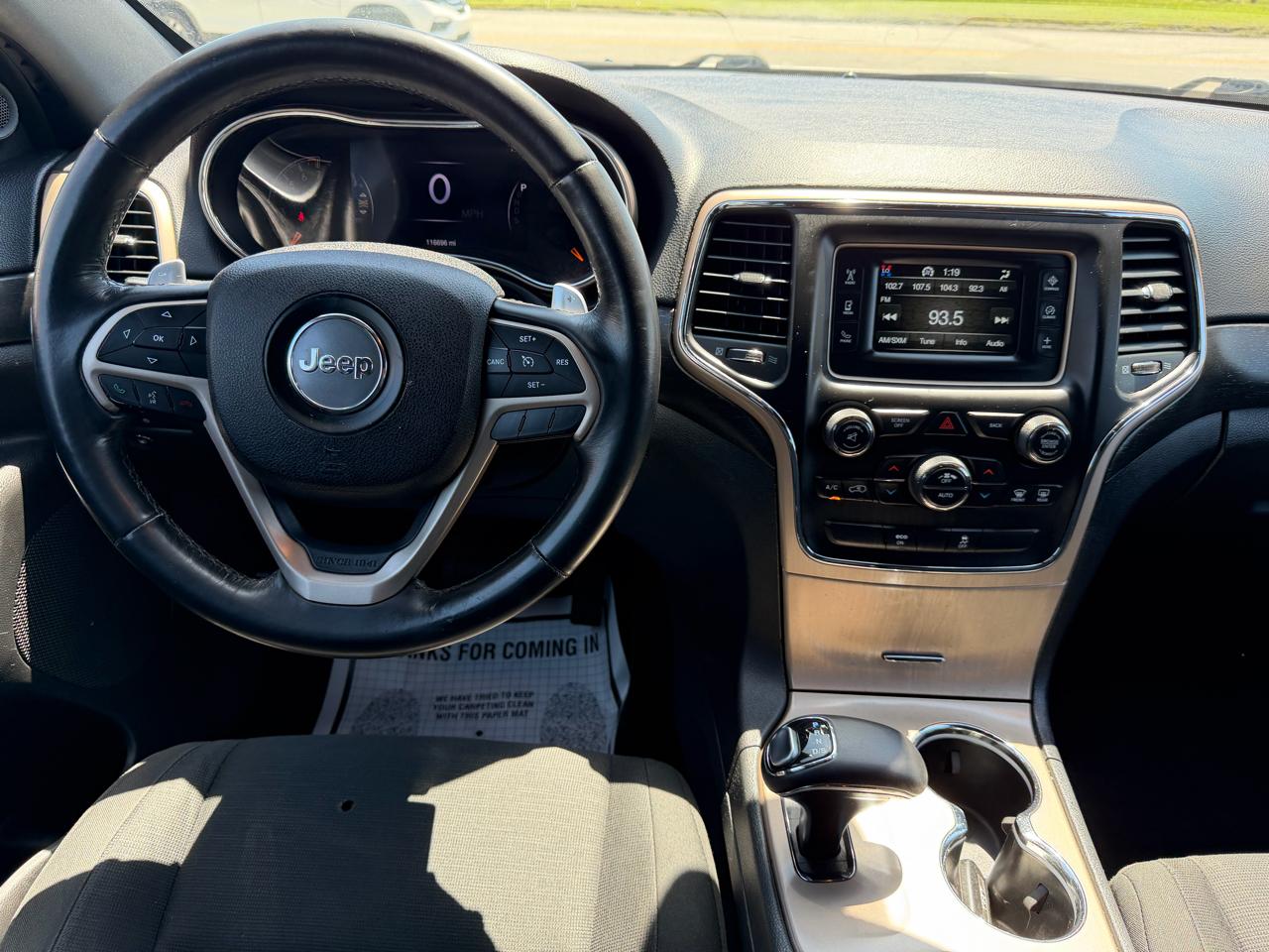 Jeep Grand Cherokee Laredo 4WD 2015