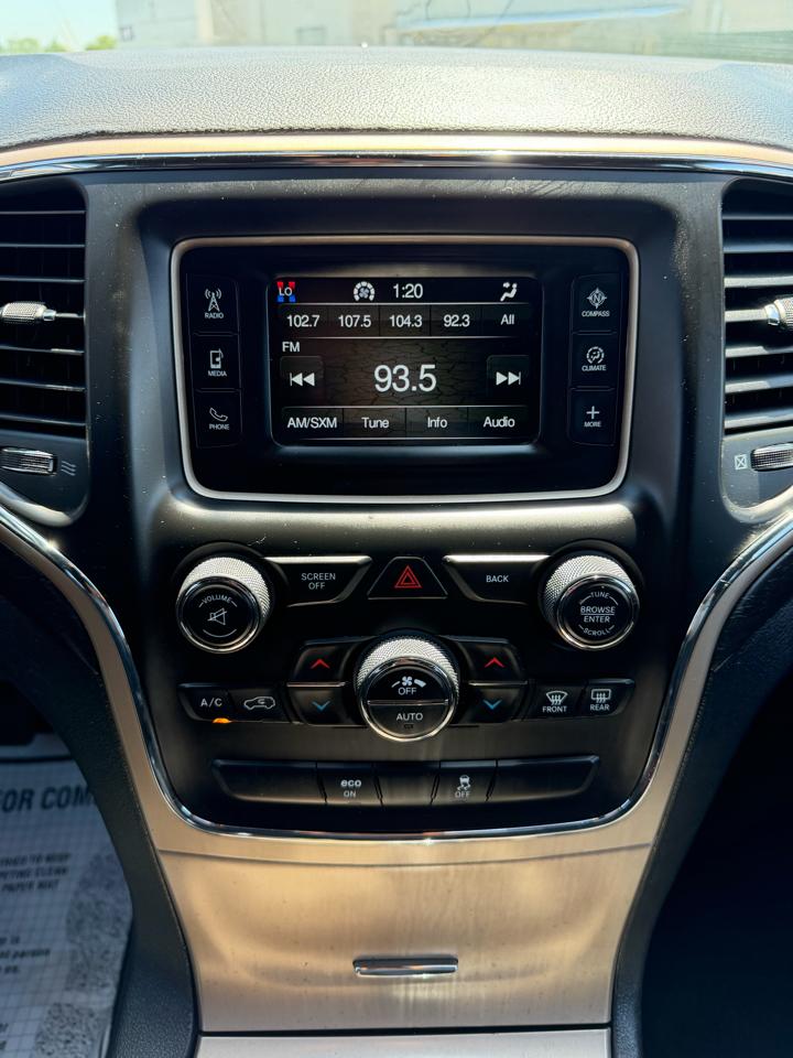 Jeep Grand Cherokee Laredo 4WD 2015