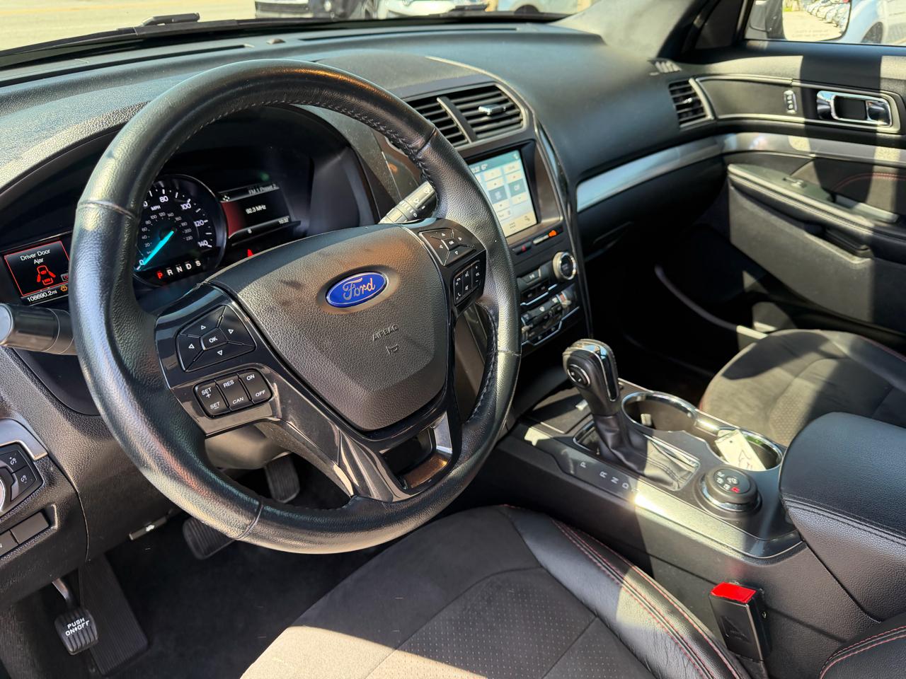 Ford Explorer XLT 4WD 2018
