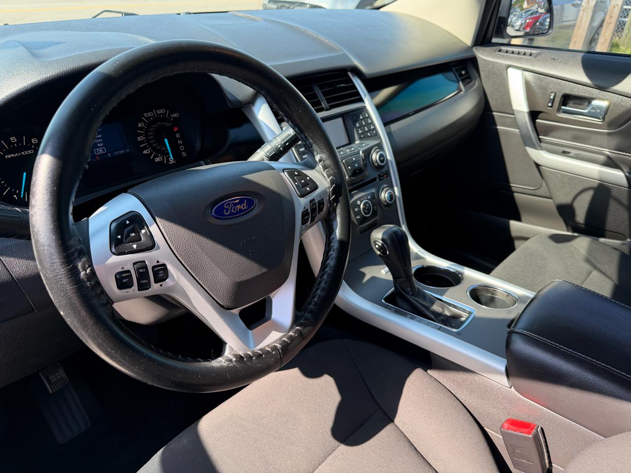 Ford Edge SE FWD 2014
