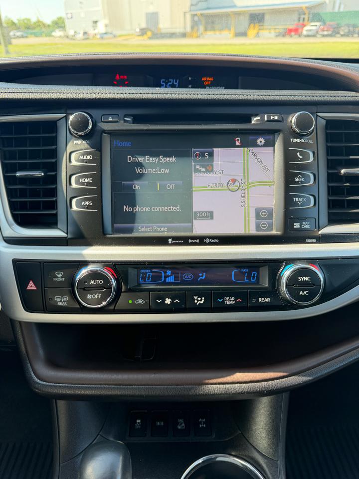 Toyota Highlander SE AWD V6 2019