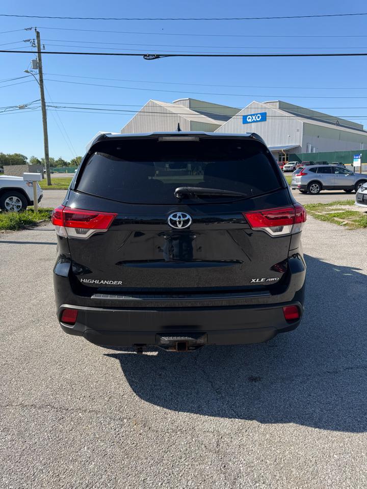 Toyota Highlander SE AWD V6 2019