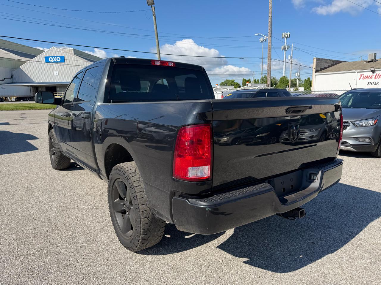 RAM 1500 Tradesman Crew Cab SWB 4WD 2018