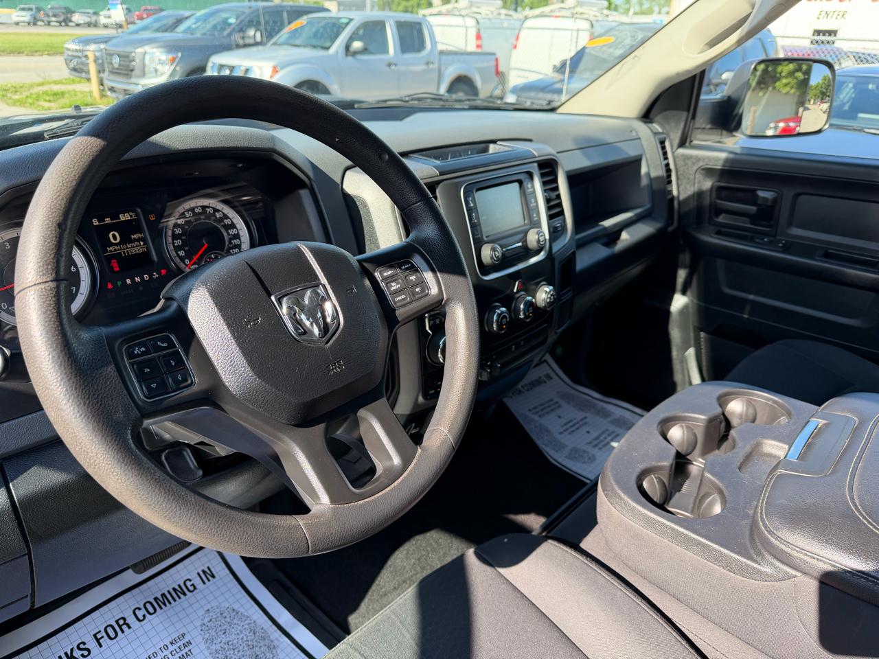 RAM 1500 Tradesman Crew Cab SWB 4WD 2018