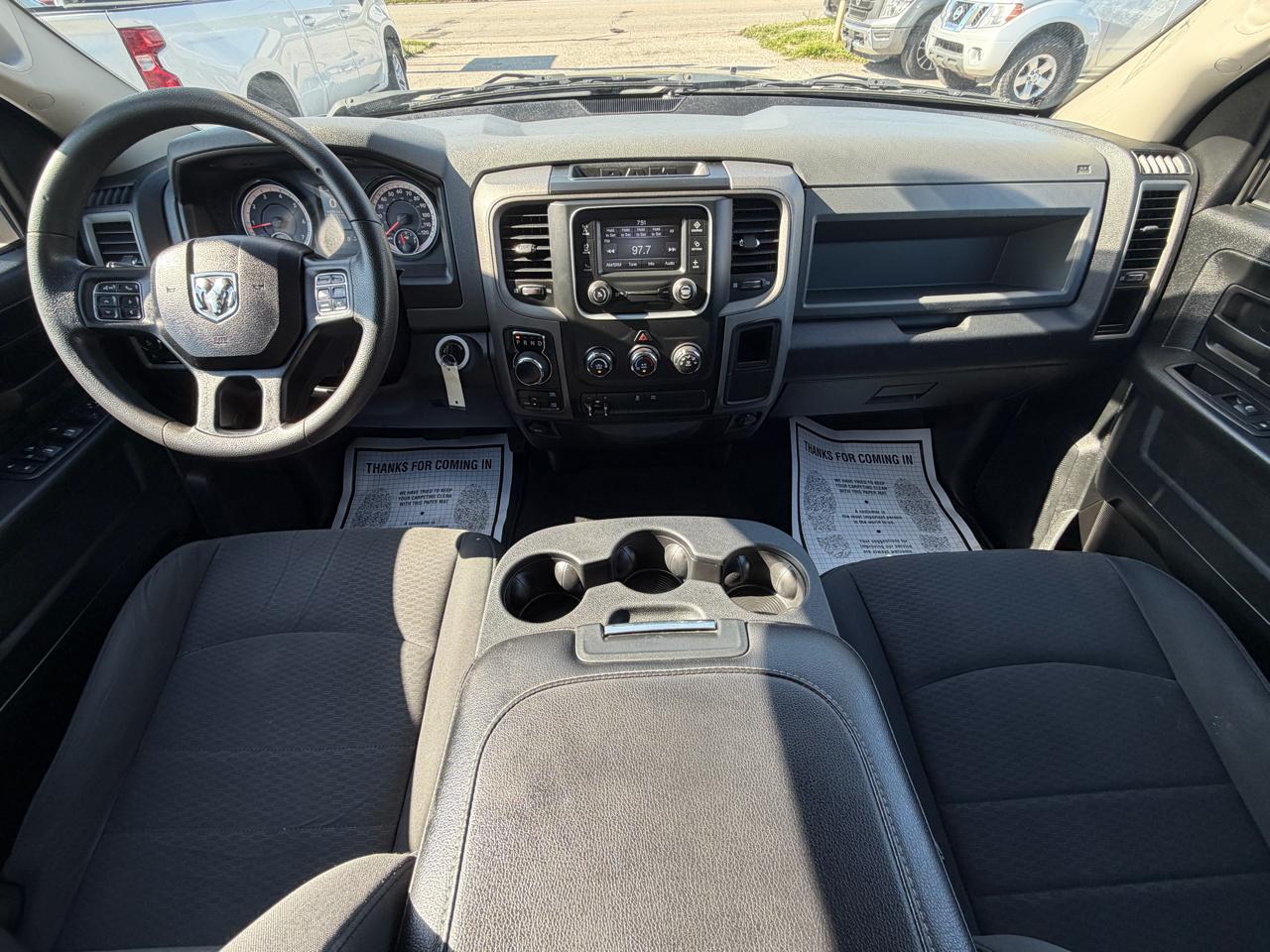 RAM 1500 Tradesman Crew Cab SWB 4WD 2018