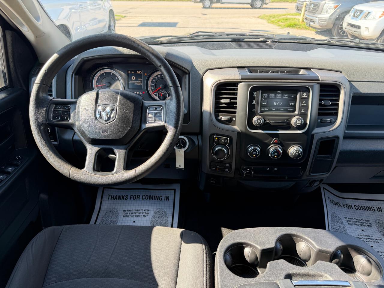 RAM 1500 Tradesman Crew Cab SWB 4WD 2018