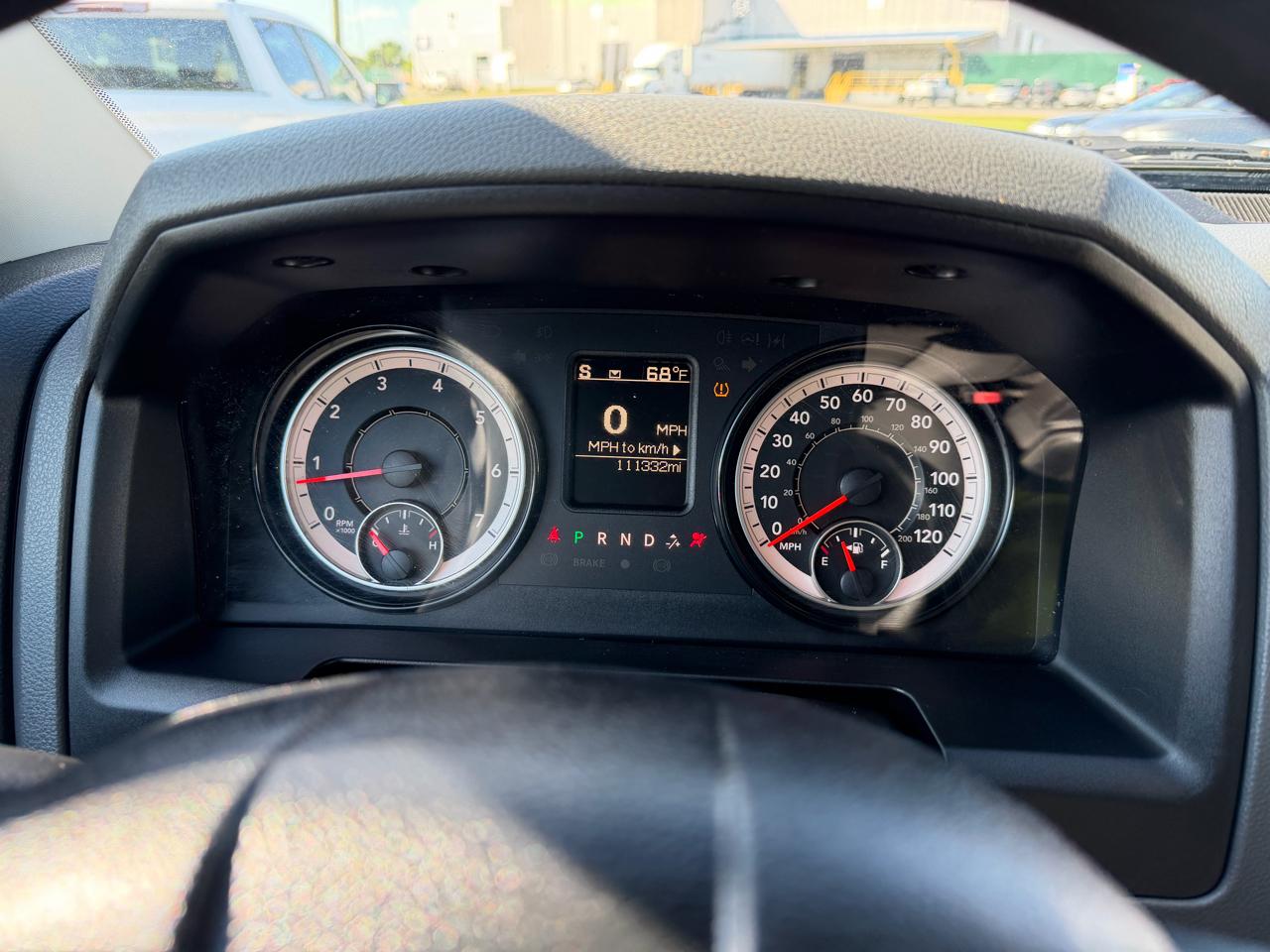RAM 1500 Tradesman Crew Cab SWB 4WD 2018