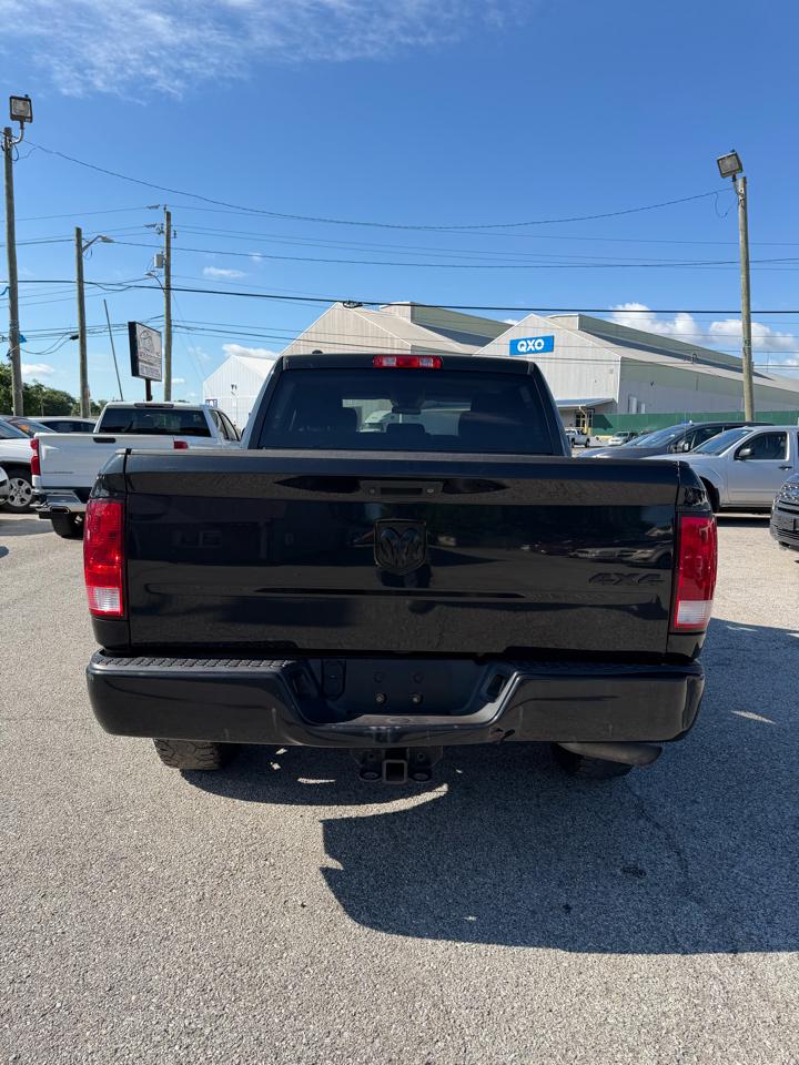 RAM 1500 Tradesman Crew Cab SWB 4WD 2018