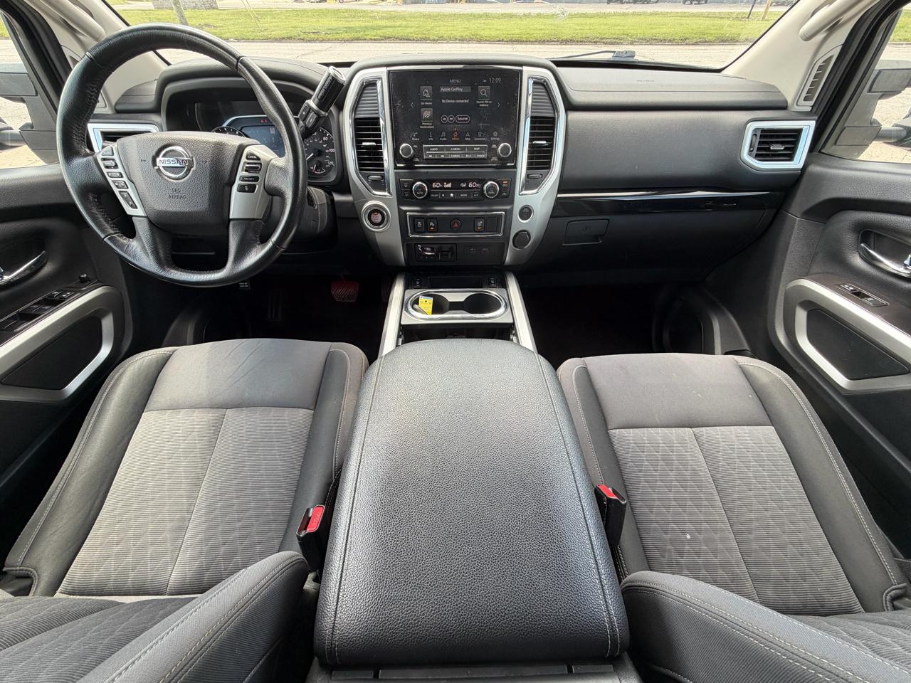 Nissan Titan SV Crew Cab 2WD 2020