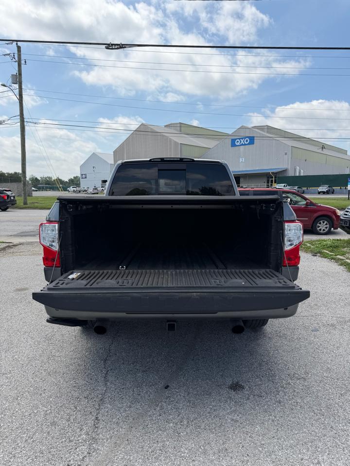 Nissan Titan SV Crew Cab 2WD 2020