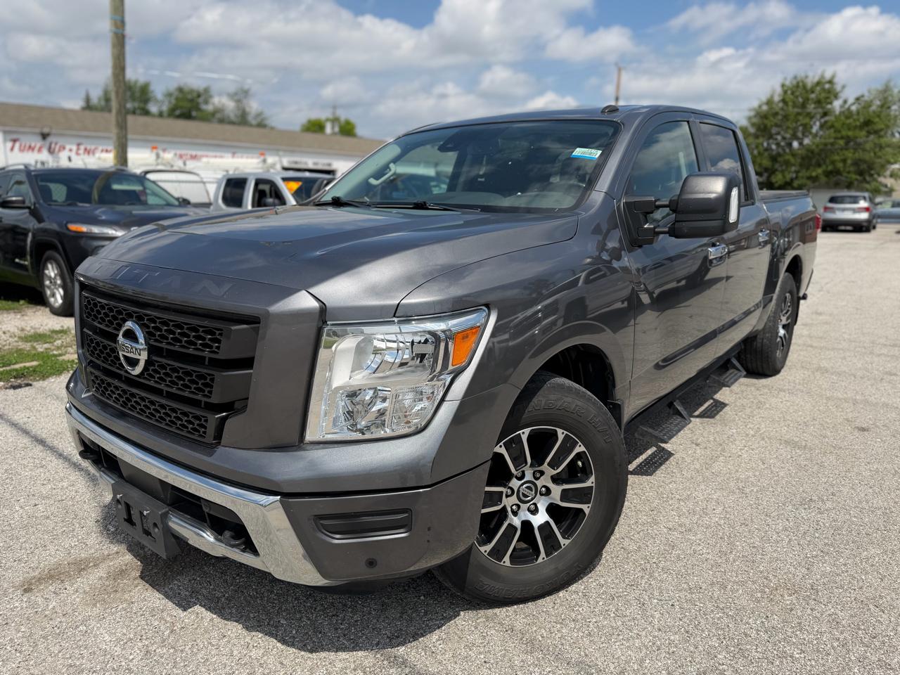 Nissan Titan SV Crew Cab 2WD 2020