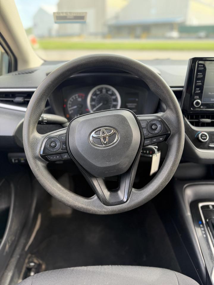 Toyota Corolla LE 2022