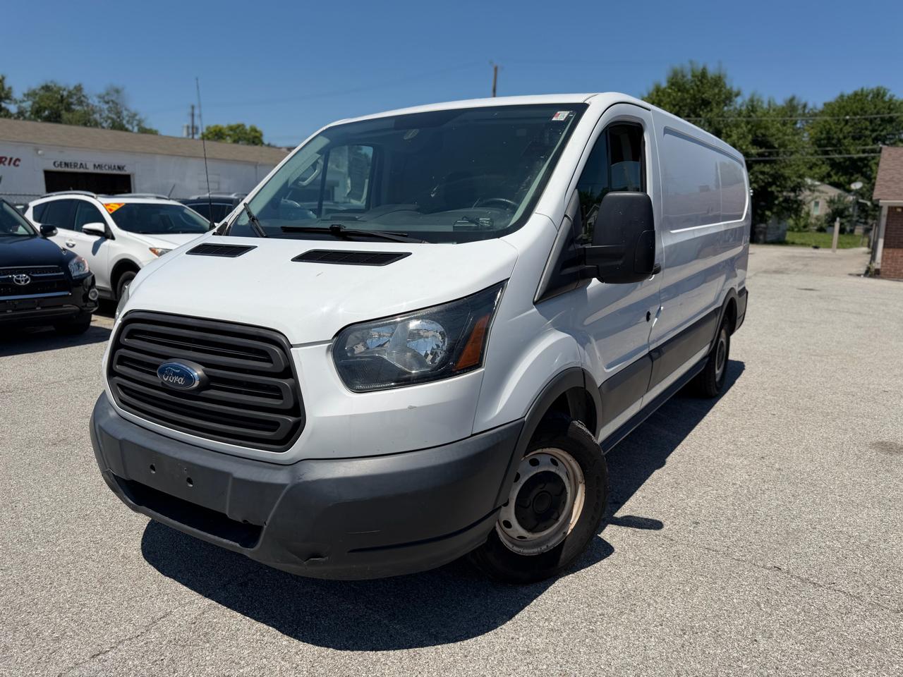 Ford Transit 150 Van Low Roof w/Sliding Pass. 130-in. WB 2015
