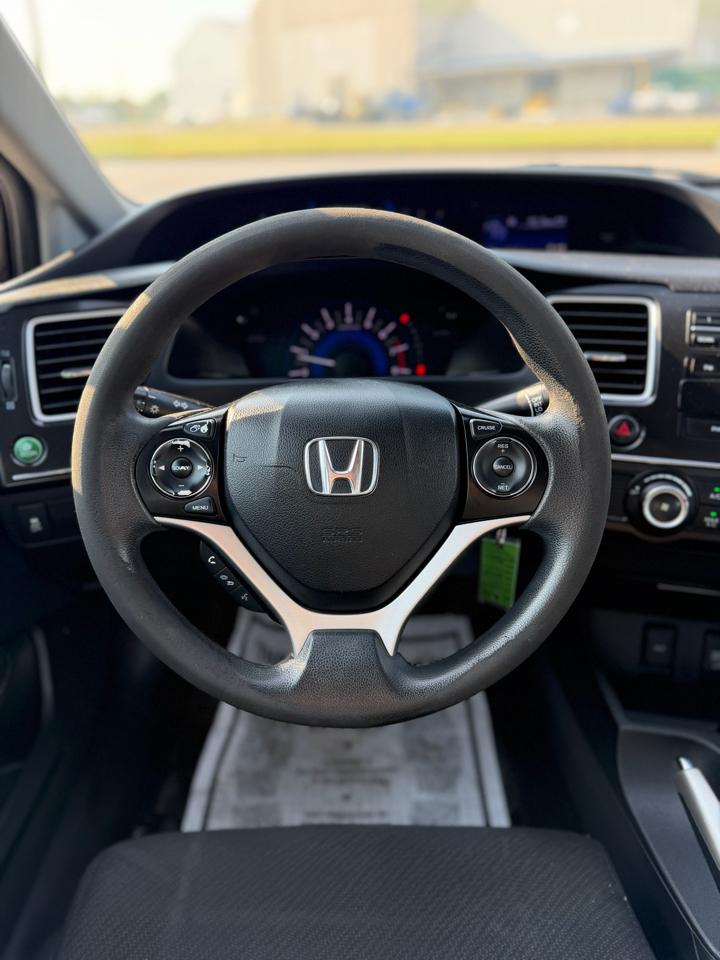 Honda Civic LX Sedan 5-Speed AT 2013