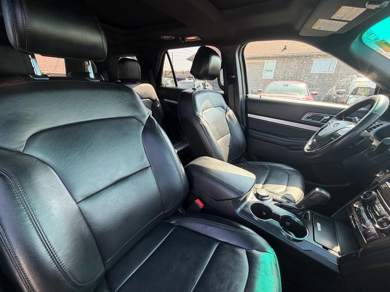 Ford Explorer XLT 4WD 2016