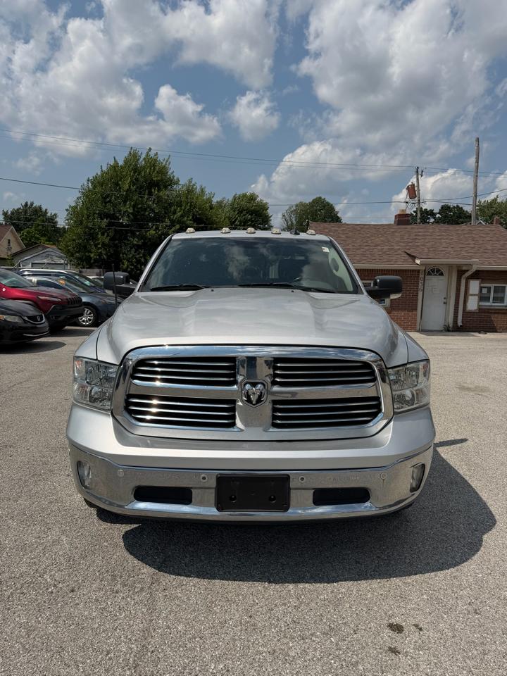 RAM 1500 SLT Crew Cab SWB 4WD 2016