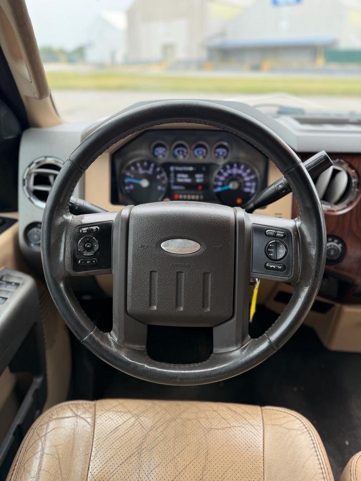 Ford F-350 SD King Ranch Crew Cab 4WD 2012