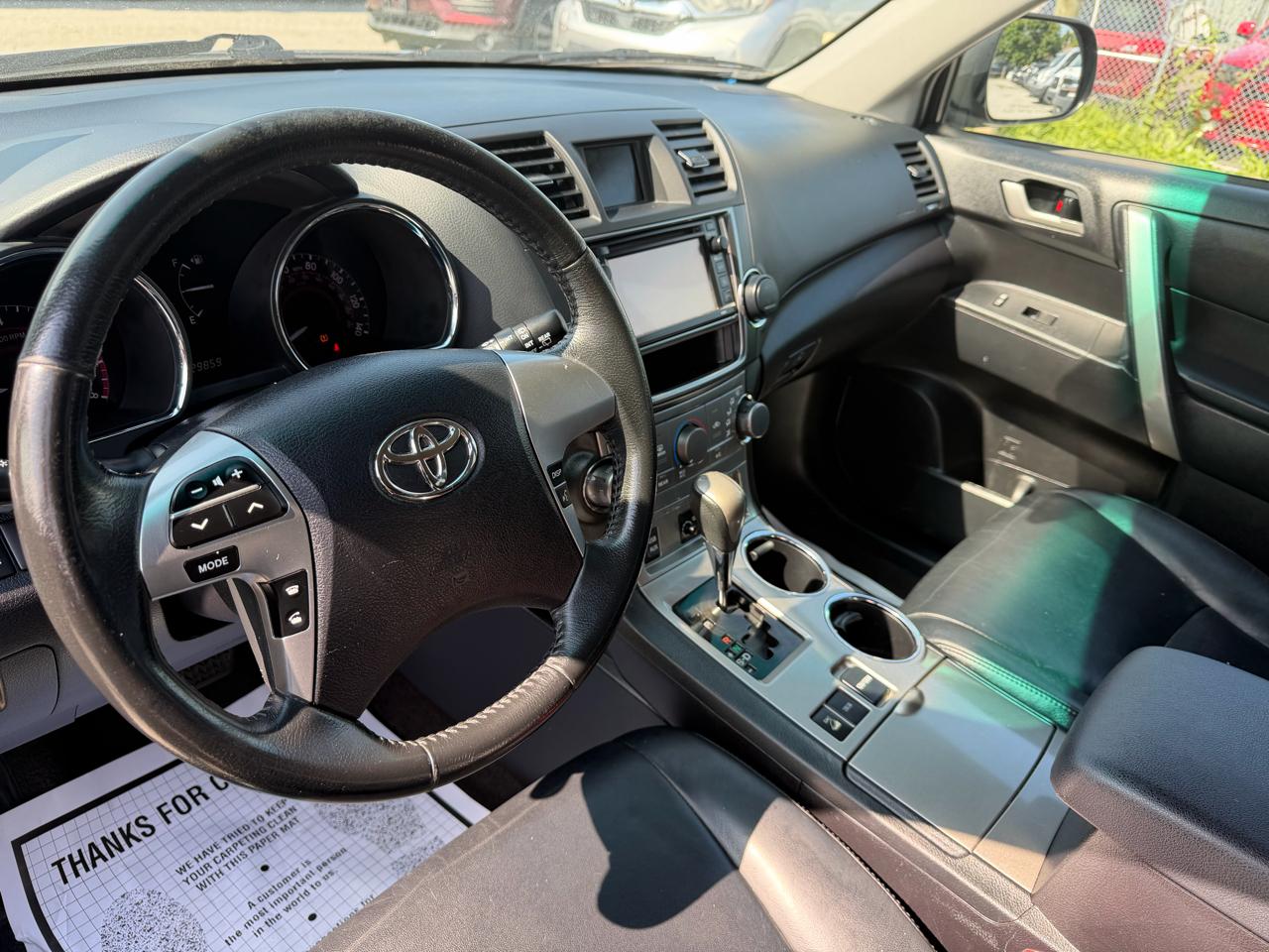 Toyota Highlander Base 4WD 2013