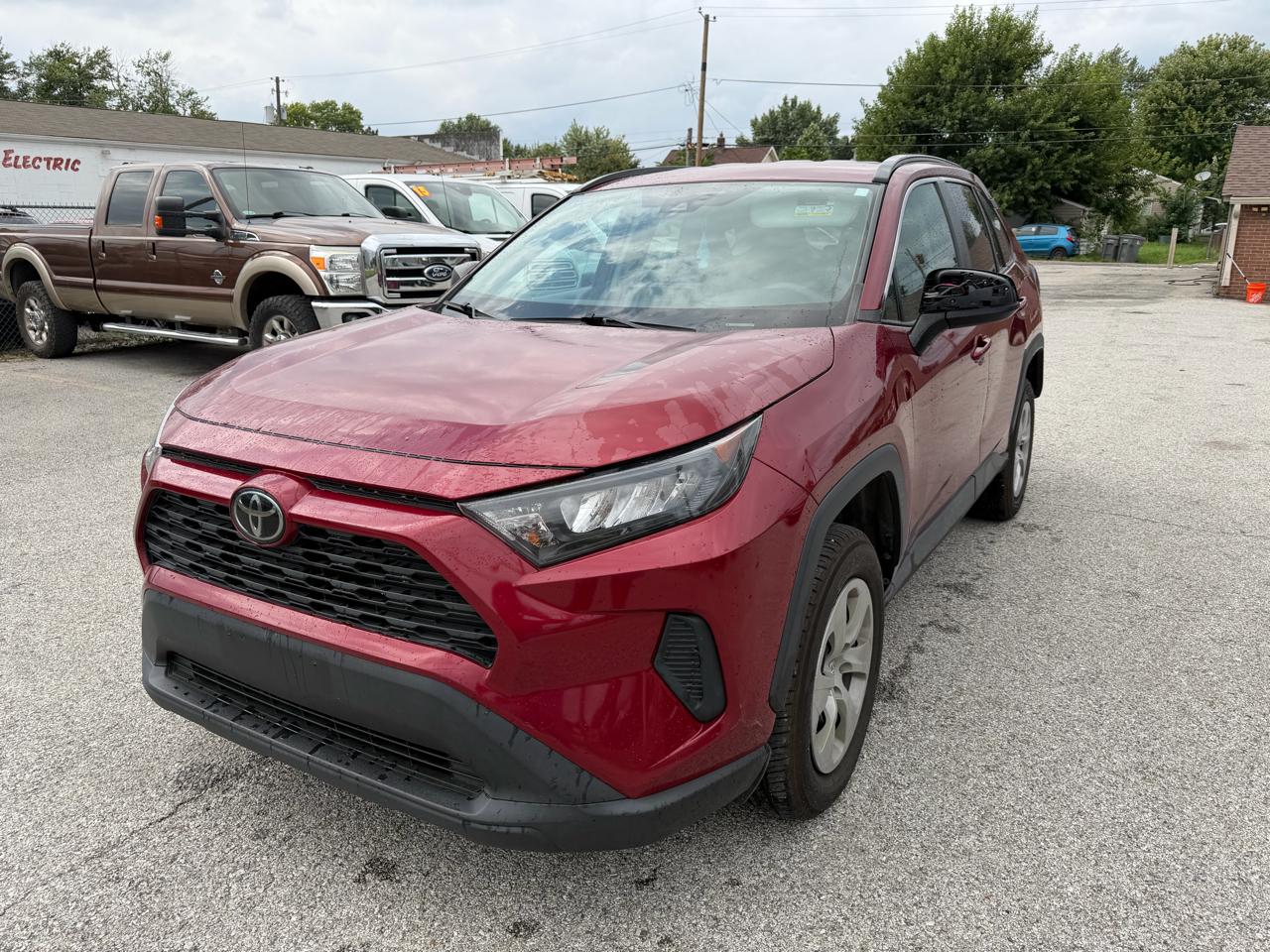 Toyota RAV4 LE 2021