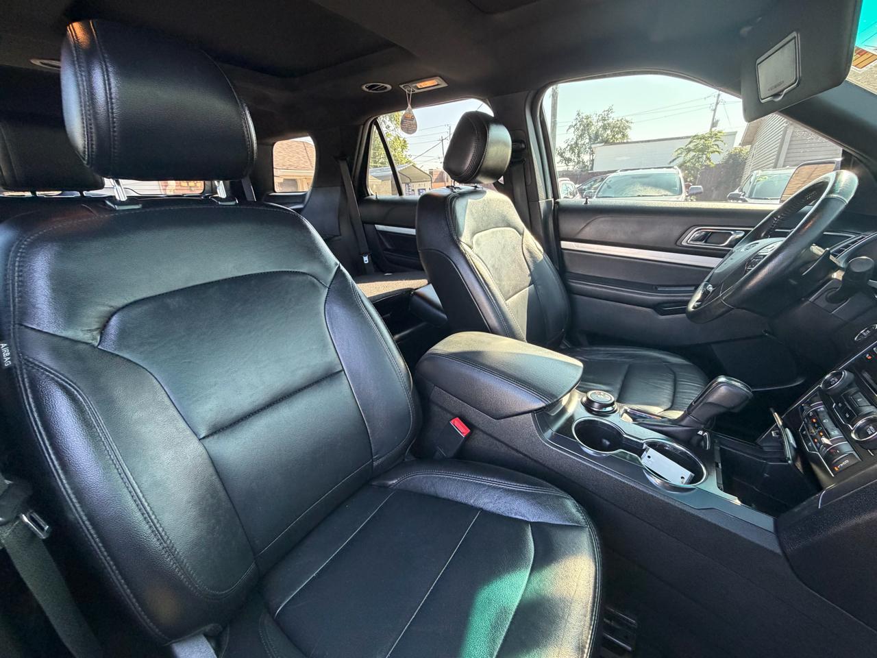 Ford Explorer XLT 4WD 2017