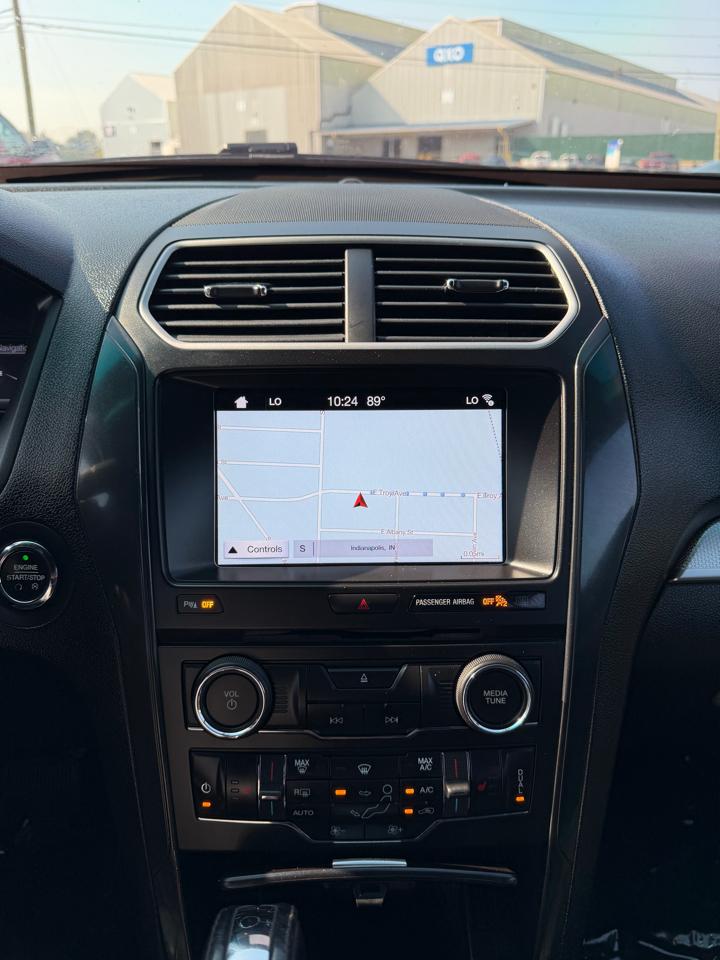 Ford Explorer XLT 4WD 2017