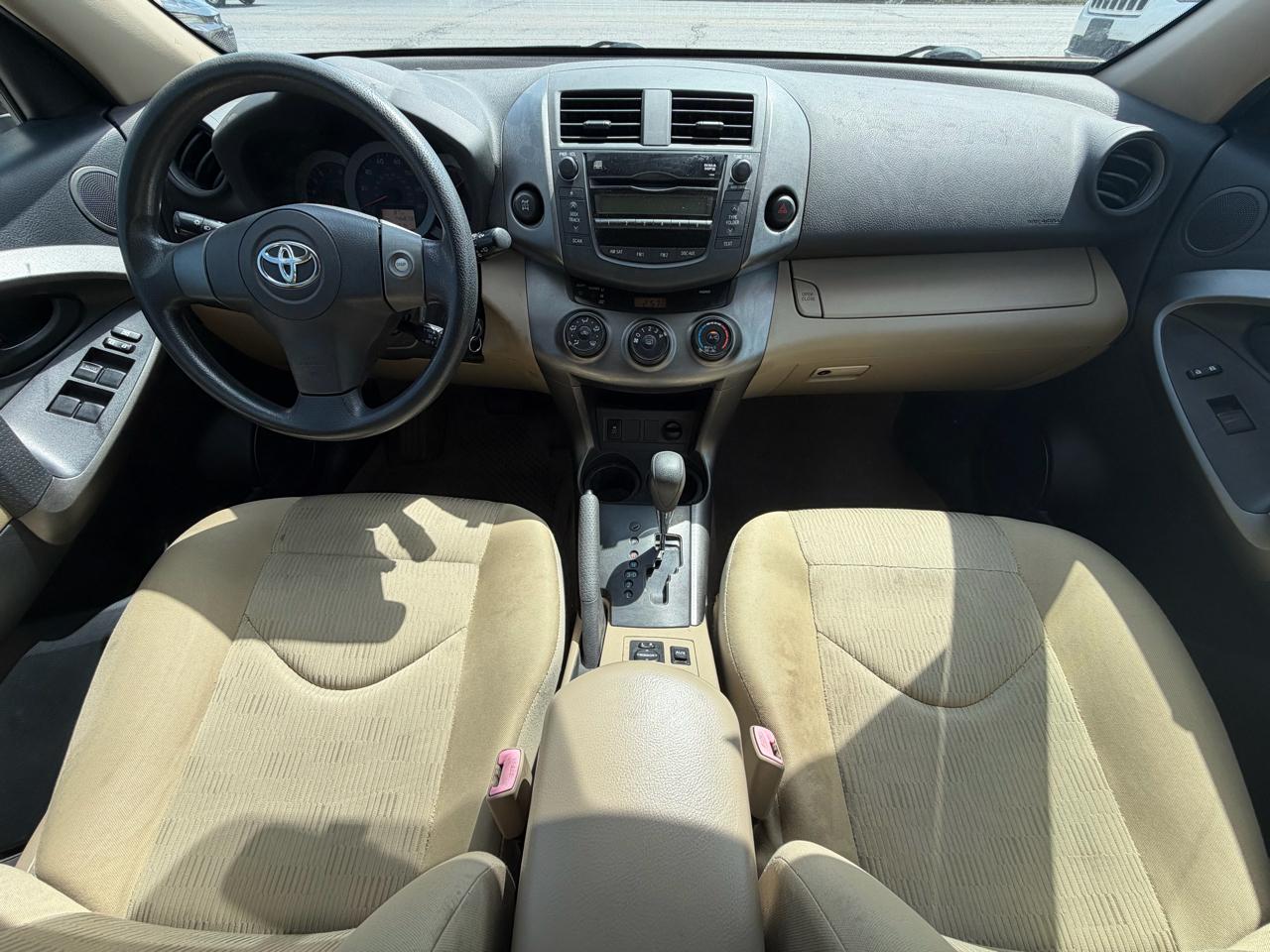 Toyota RAV4 Base I4 4WD 2010