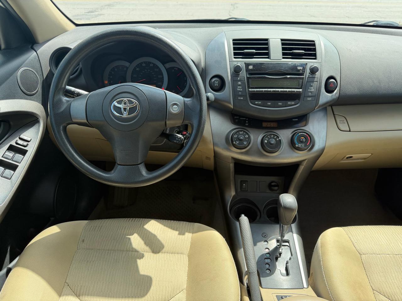 Toyota RAV4 Base I4 4WD 2010