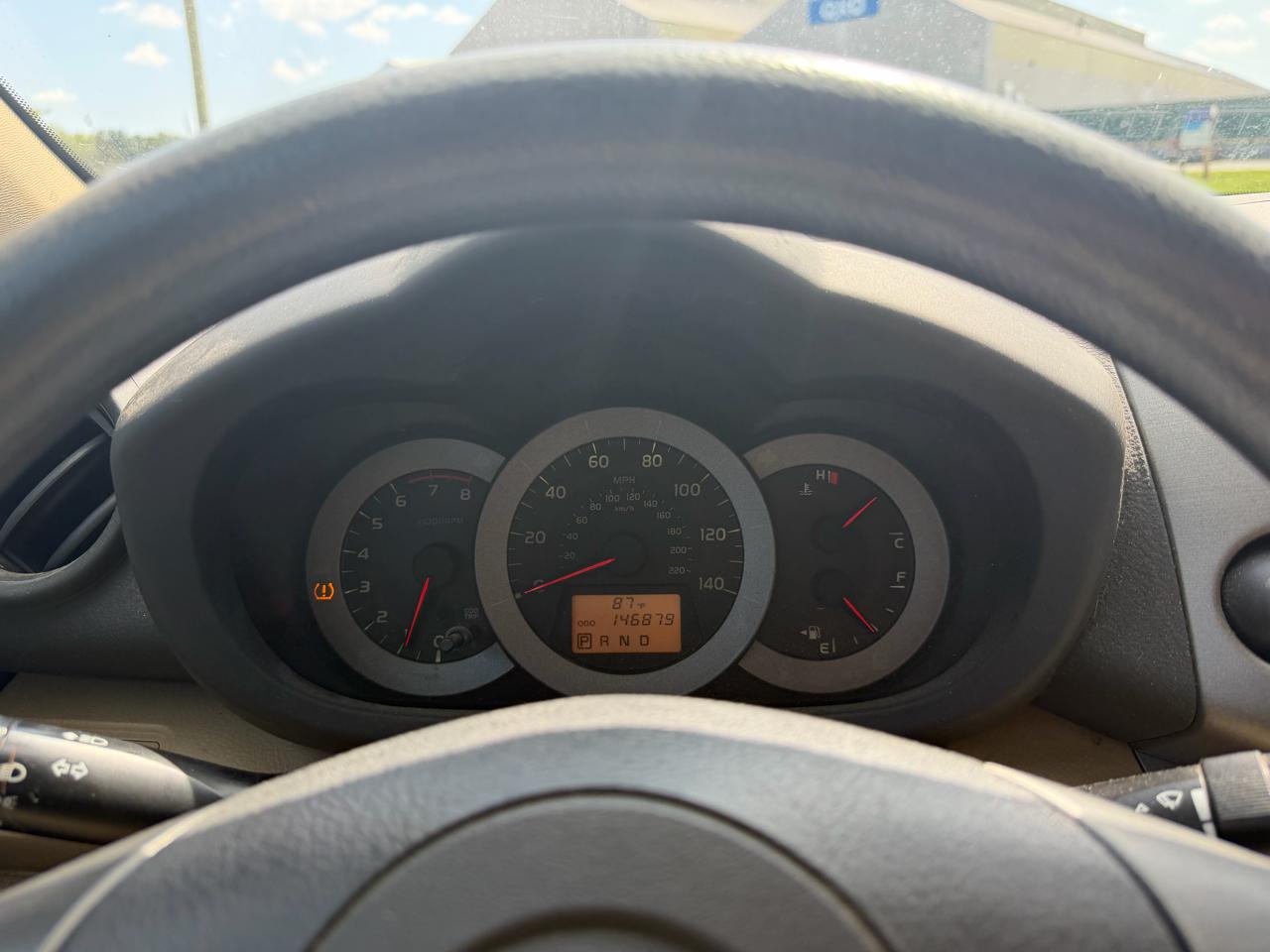 Toyota RAV4 Base I4 4WD 2010