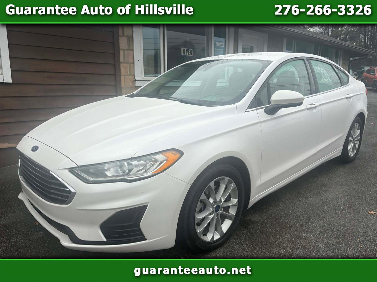 2019 Ford Fusion SE's photo