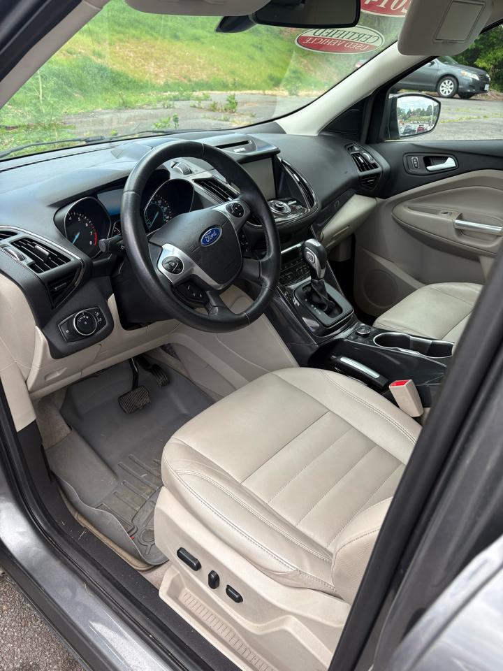 Ford Escape  2014